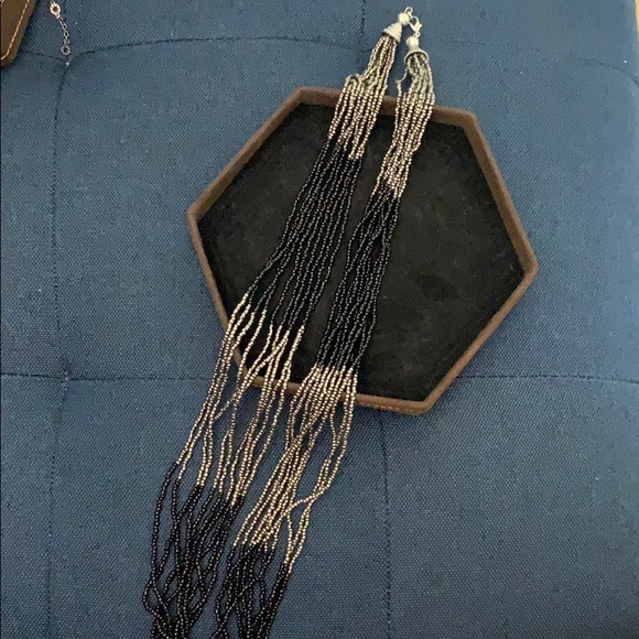 NWOT Beaded black and grey/silver long necklace - Picture 2 of 4